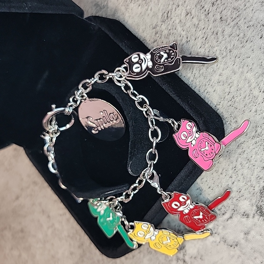 Kit-Cat Klock Charm bracelet clock - Picture 13 of 15